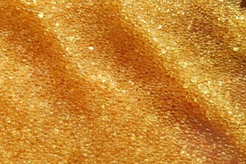 軟化樹(shù)脂多少錢(qián)一噸？-藍(lán)膜